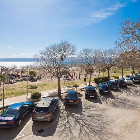 Sandy Beach Apartment Omiš Екстериор снимка