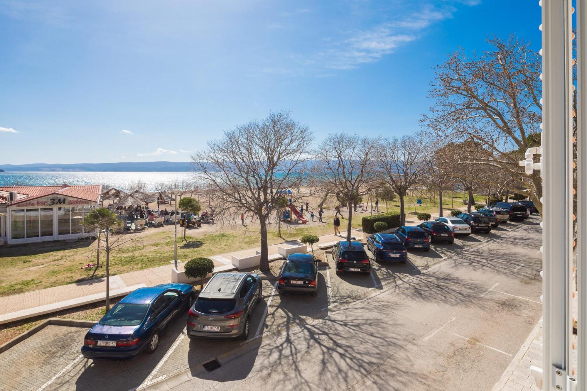 Sandy Beach Apartment Omiš Екстериор снимка